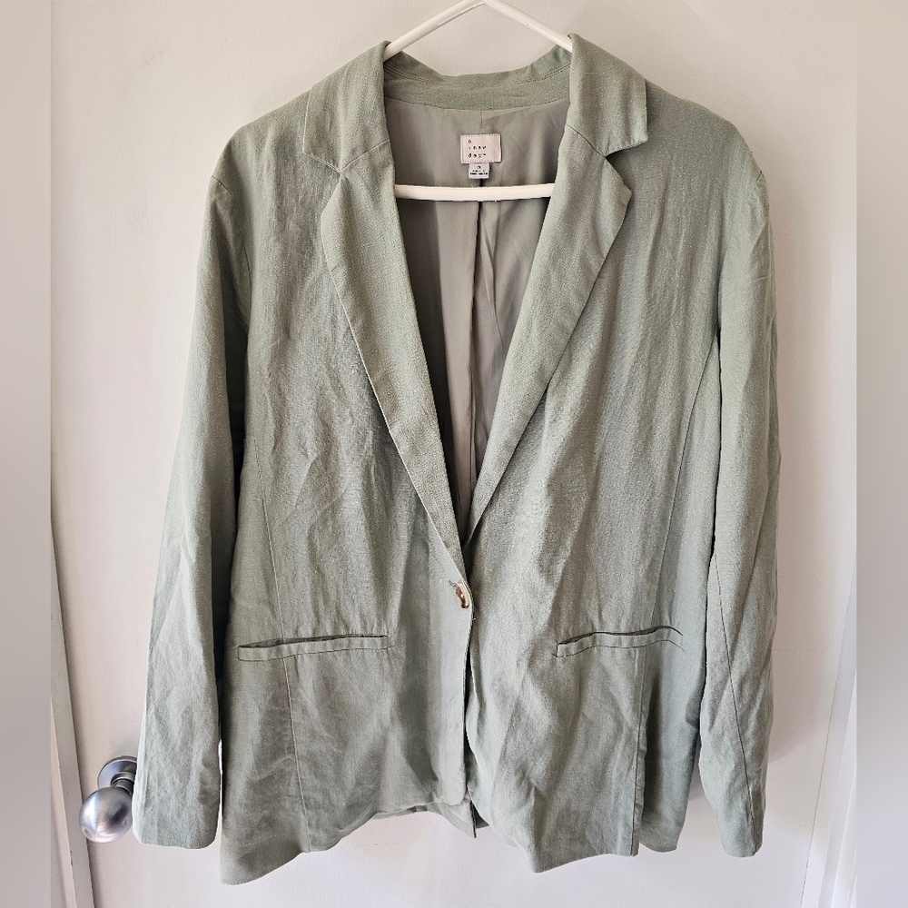 🩷 Pale Green Linen Blend Blazer Size Medium